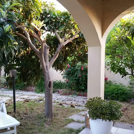 Dom wakacyjny Villetta Singola Con Giardino